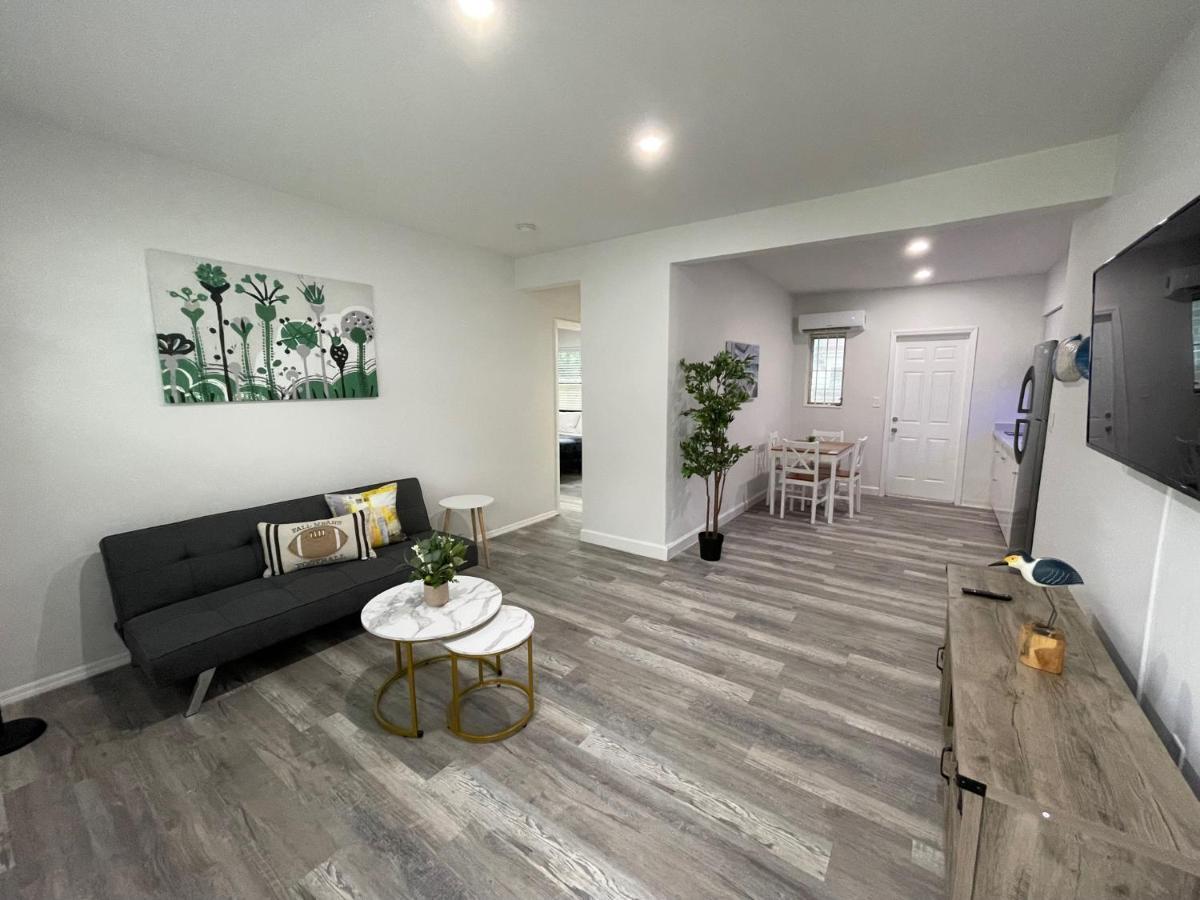 Douglas Rd Apartments ميامي المظهر الخارجي الصورة