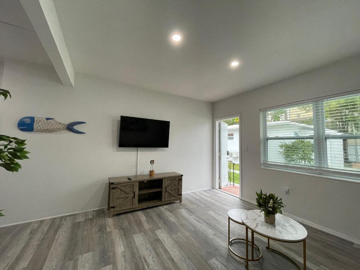 Douglas Rd Apartments ميامي المظهر الخارجي الصورة