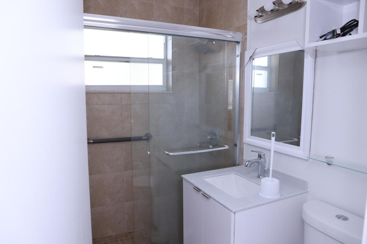 Douglas Rd Apartments ميامي المظهر الخارجي الصورة