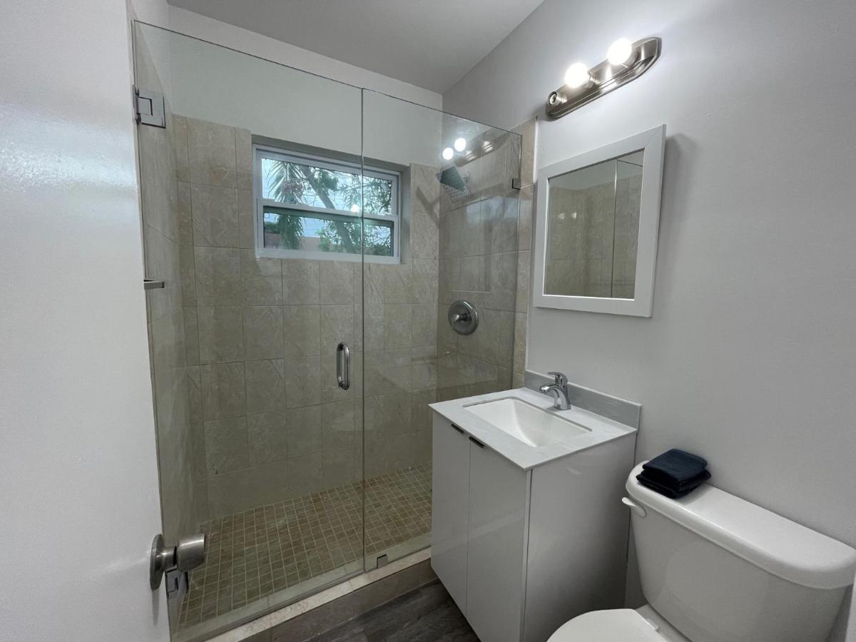 Douglas Rd Apartments ميامي المظهر الخارجي الصورة