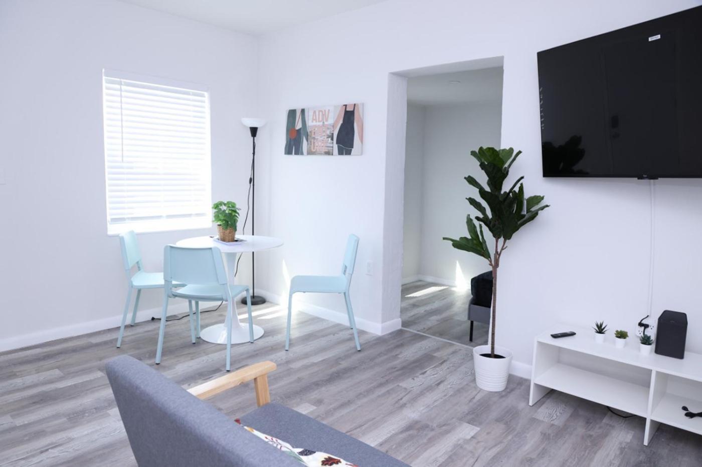 Douglas Rd Apartments ميامي المظهر الخارجي الصورة