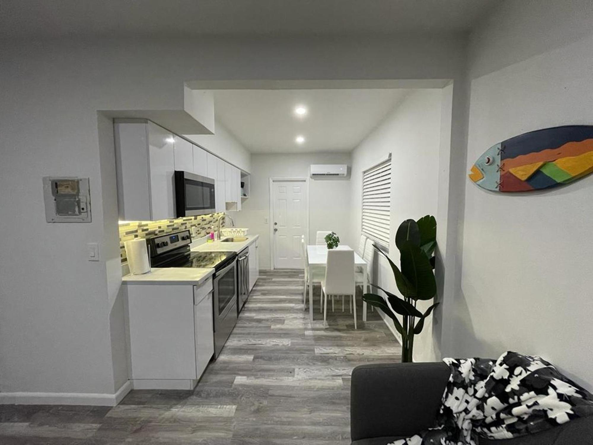 Douglas Rd Apartments ميامي المظهر الخارجي الصورة