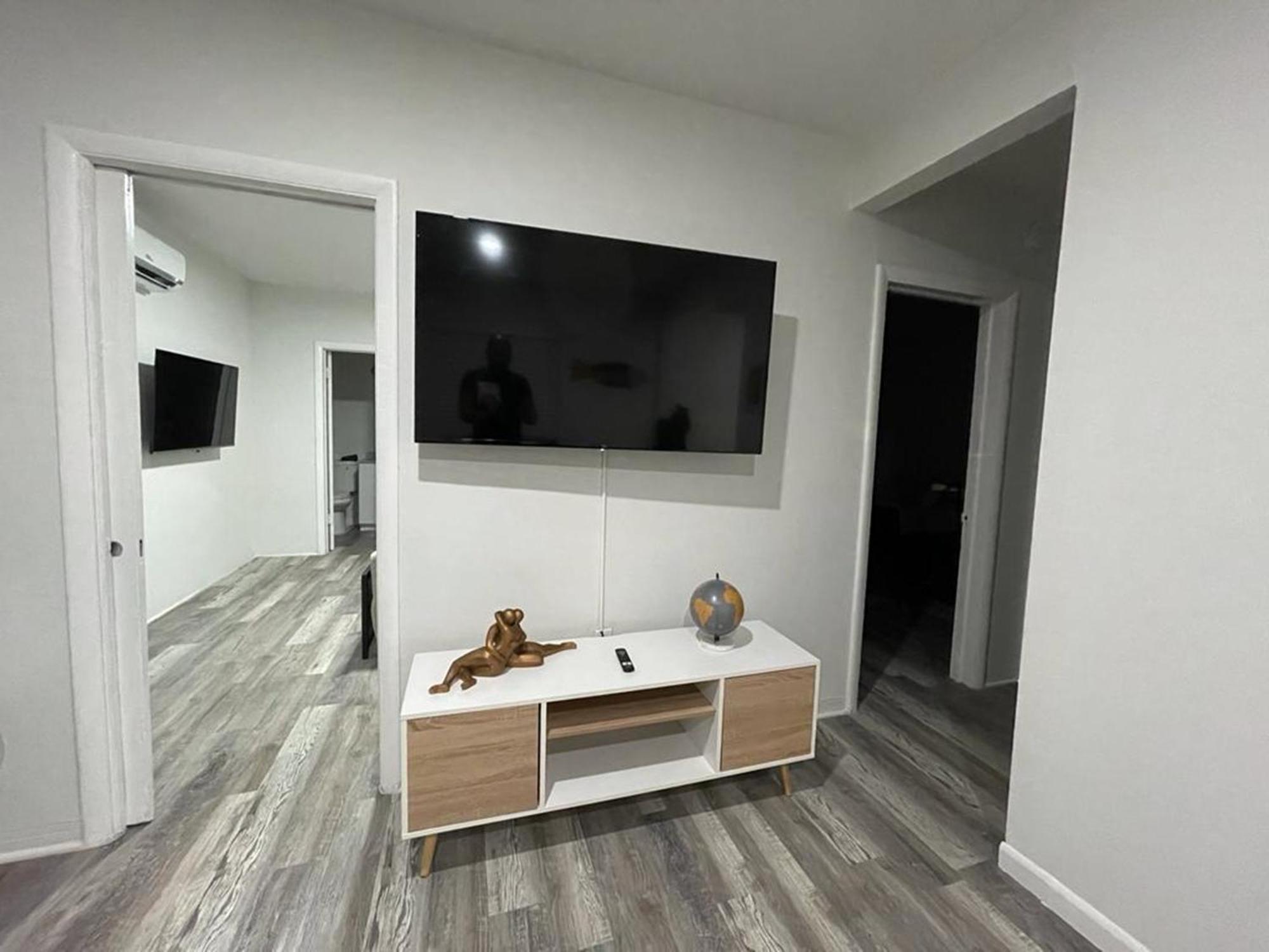 Douglas Rd Apartments ميامي المظهر الخارجي الصورة
