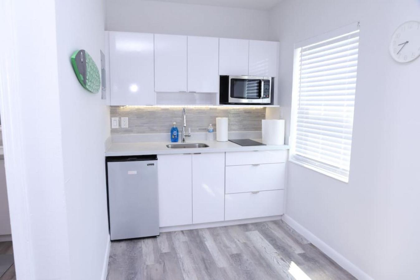 Douglas Rd Apartments ميامي المظهر الخارجي الصورة