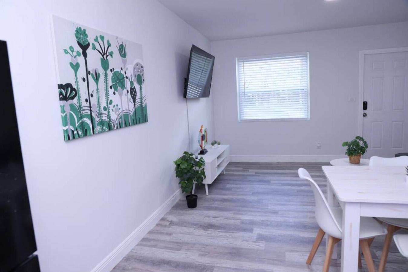 Douglas Rd Apartments ميامي المظهر الخارجي الصورة