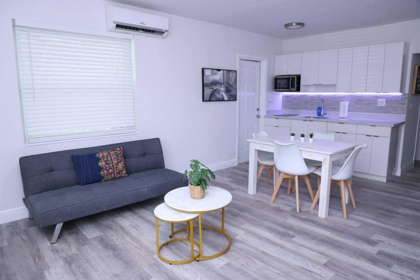Douglas Rd Apartments ميامي المظهر الخارجي الصورة